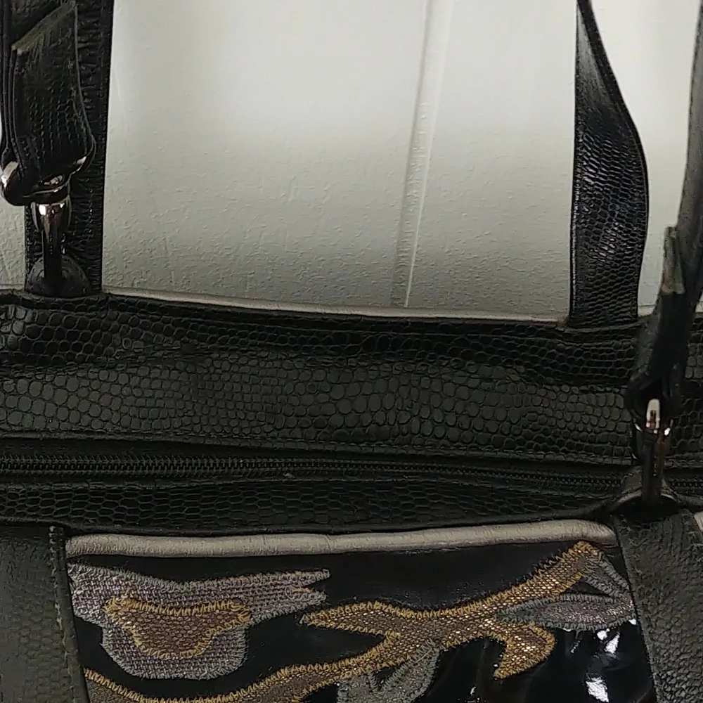 Sharif Black Hand Bag - Picture 14 of 16